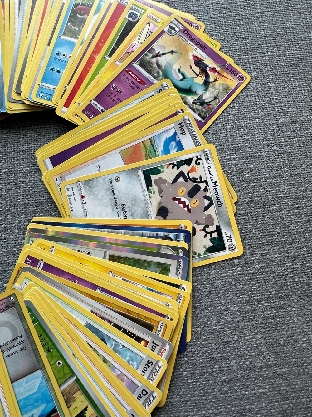 Pokemon Yellow-Bordered Trading Card Mix 99 card Pokémon lot - Picture 3 of 4